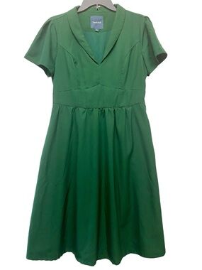 ModCloth Lively Identity Retro Short Sleeve Dress Kelly Green L
